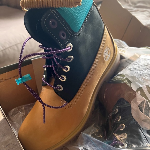 Timberland Other - 💕NWT💕Timberland Boot 6-inch Premium Waterproof In Wheat/black/turquoise UNISEX